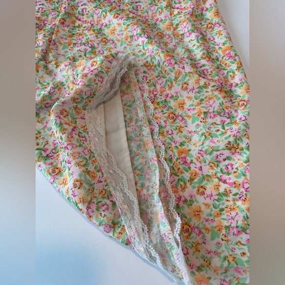 Revolve MORE TO COME Irene Lace Mini Dress in Pink Floral Size Small - Picture 8 of 9